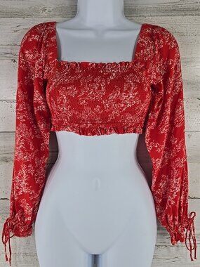Urban Outfitters UO Victoria Smocked Cropped Top Print Red WOMEN'S SZ XS Summer.